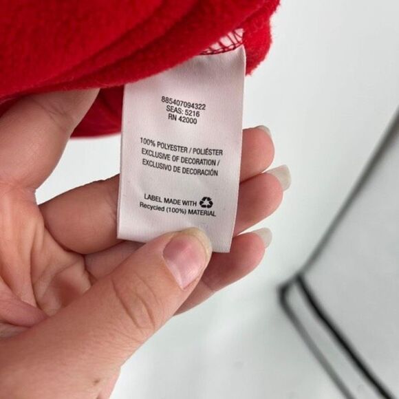 Holiday Editions Women's Fleece Sleeveless Zip-Up Mock Neck Santa Vest Red Large - Picture 5 of 7